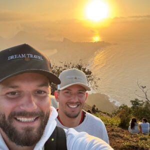 Randonnée et lever de soleil aux Dois Irmaos